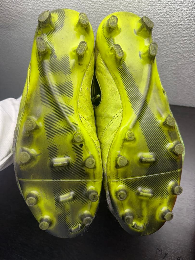 Nike サッカーシューズ イエロー オレンジ