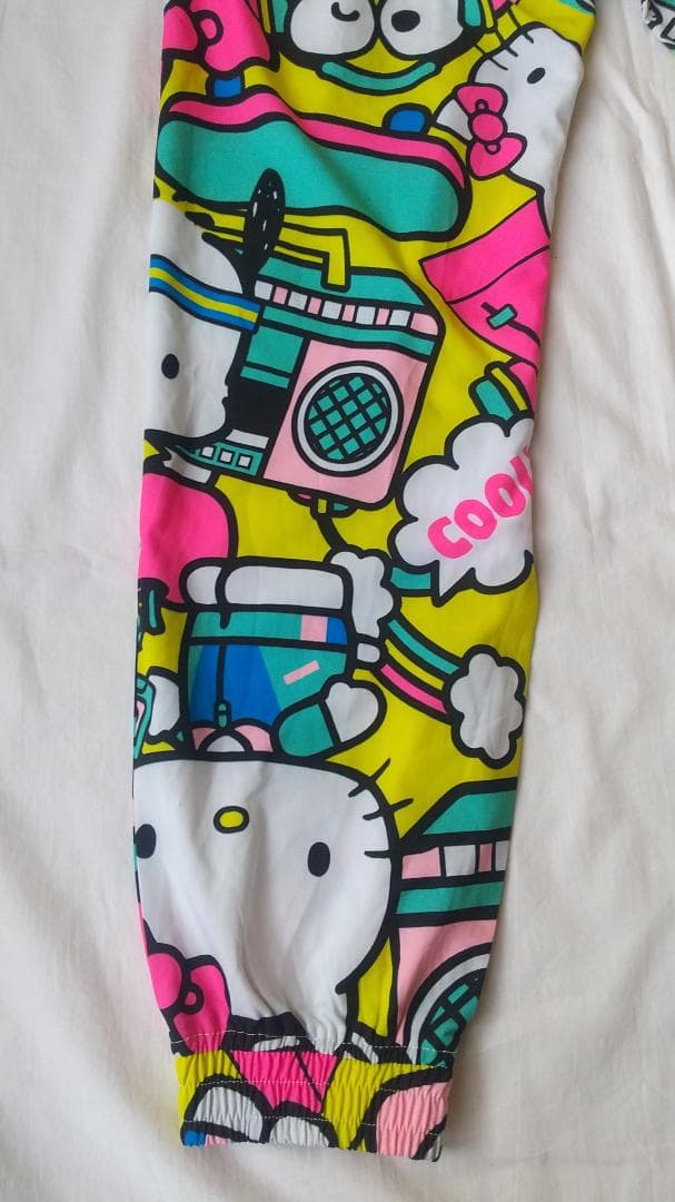 ZUMBA　キティ　パンツ　サンリオ　ズンバ　ズボン