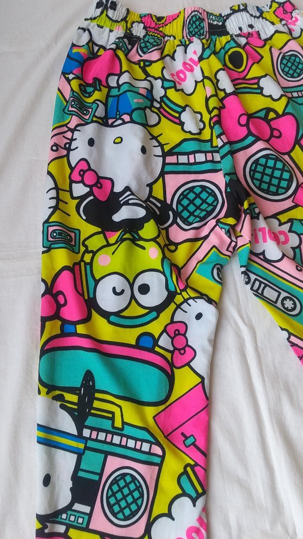 ZUMBA　キティ　パンツ　サンリオ　ズンバ　ズボン