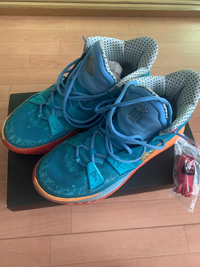 カイリー7 ホルス バッシュ 30cm ナイキ nike