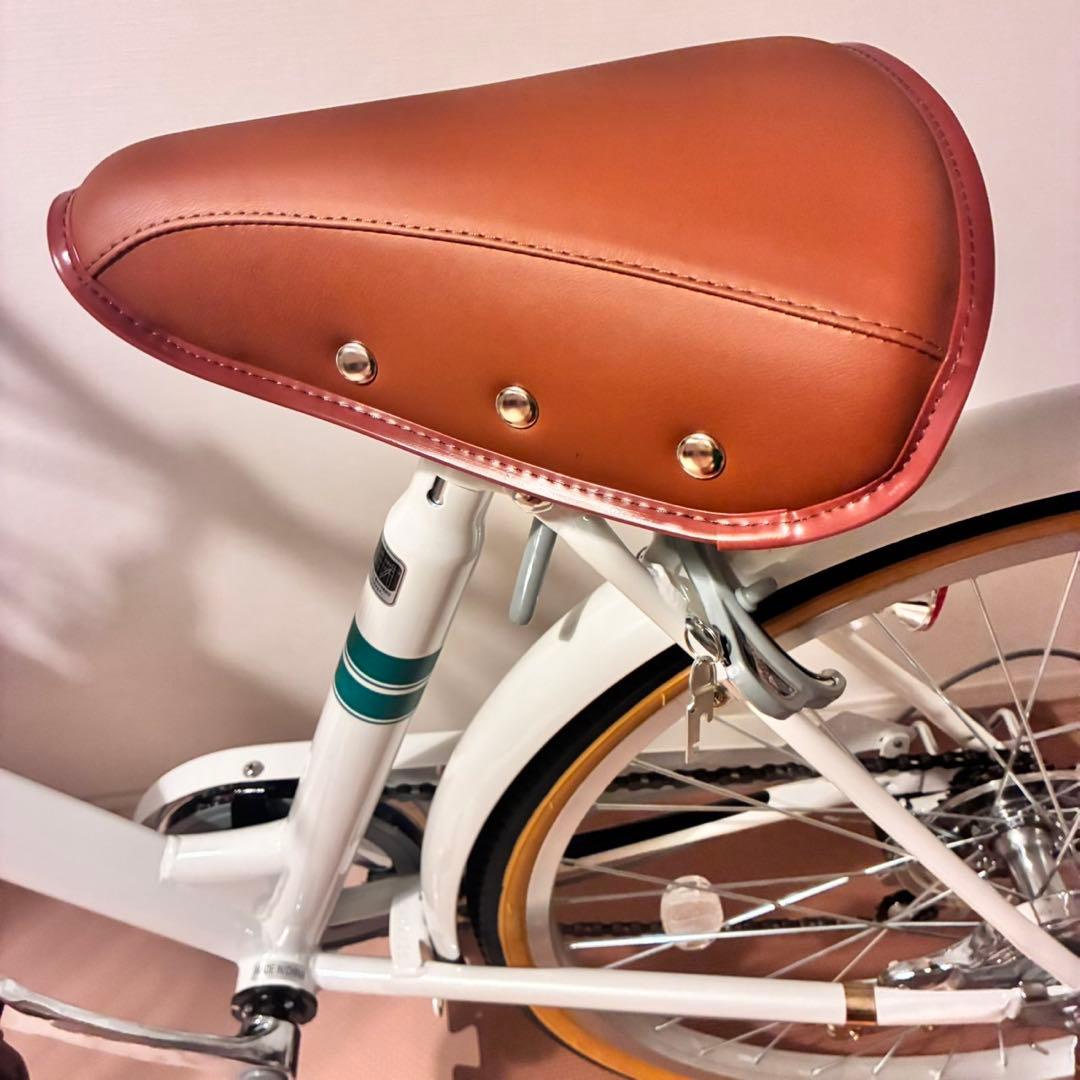 新品 24インチ シティサイクル 自転車　変速ギア　ホワイト　ルピナス　大阪限定