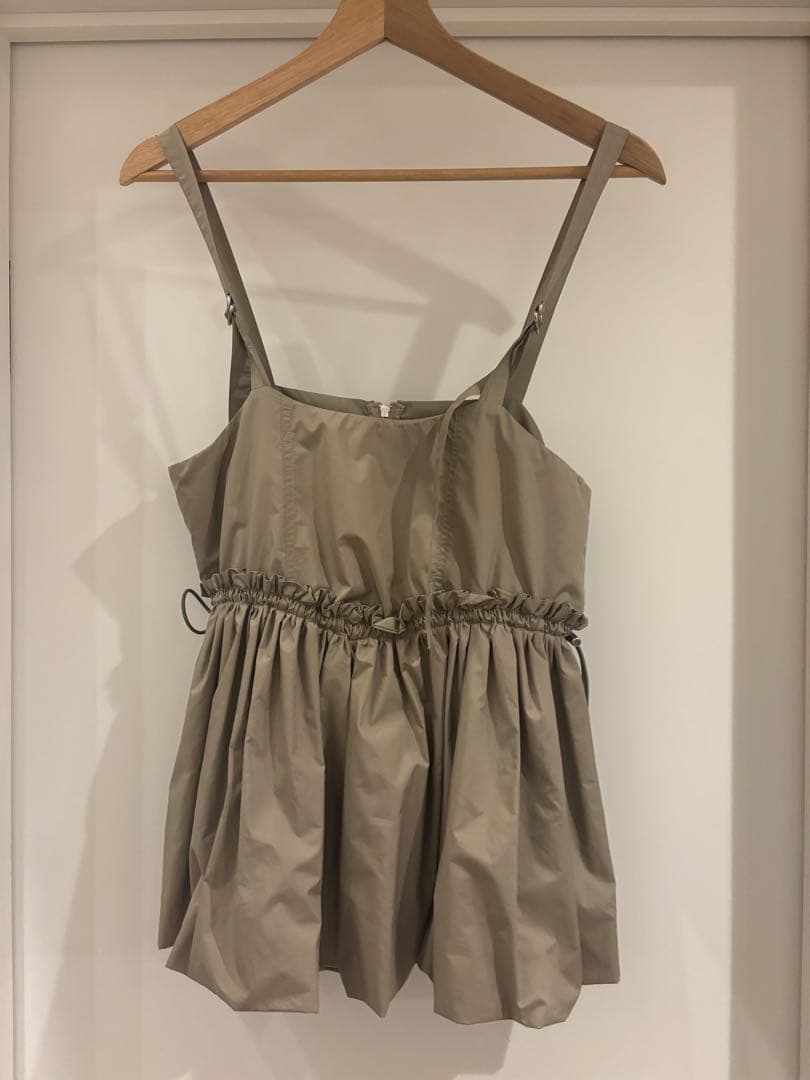 美品　アダムエロペ サスペンダーペプラムジレセットベロアプルオーバー