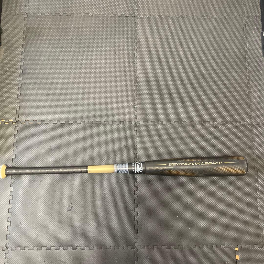 ビヨンドマックスレガシー 軟式バット 黒金　83センチ　値下げOK