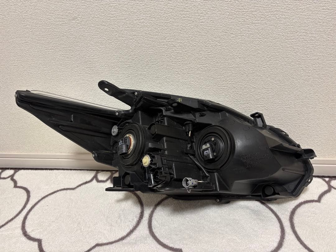 30プリウス ヘッドライト　美品