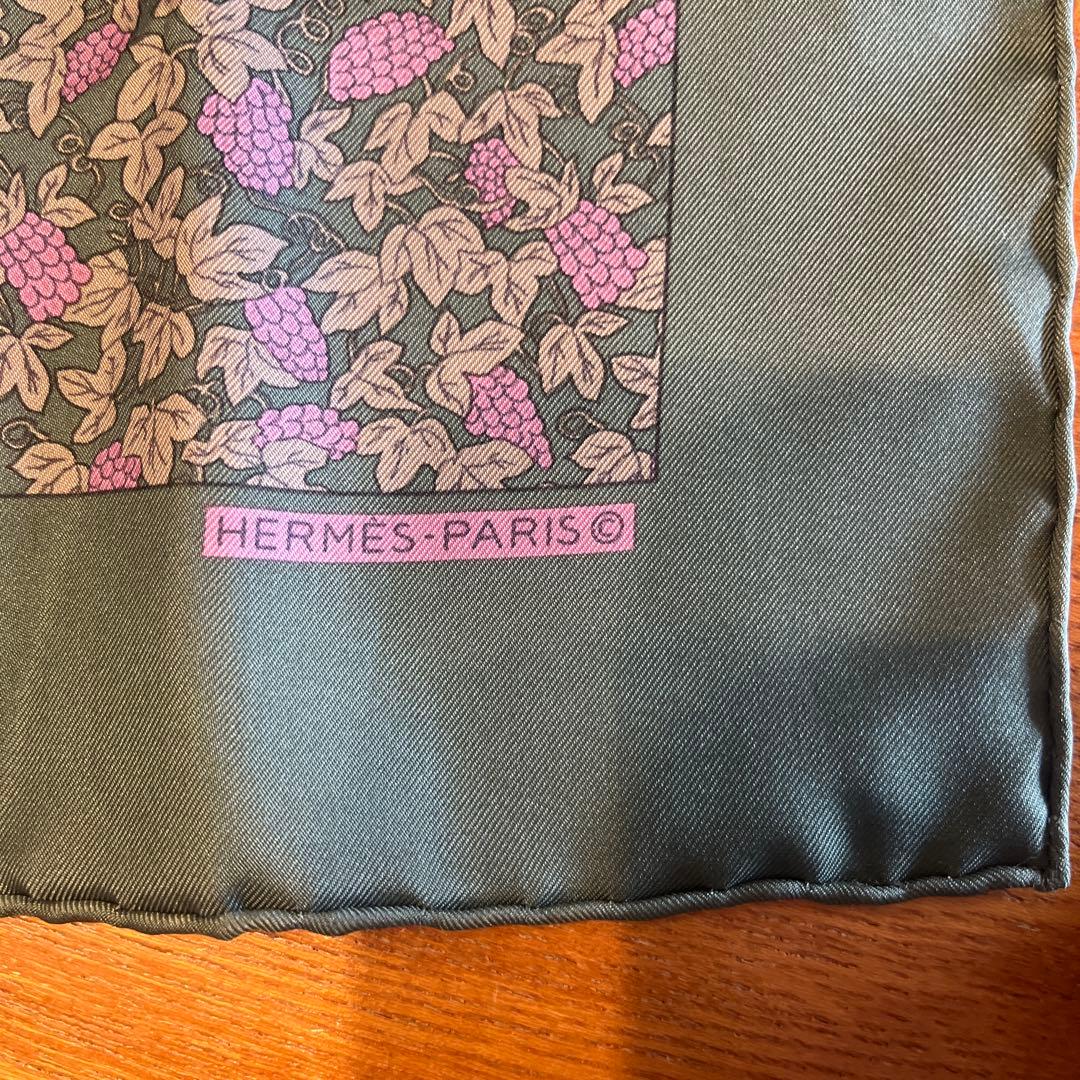 エルメス　スカーフ　40×40 美品　お値下げしました！