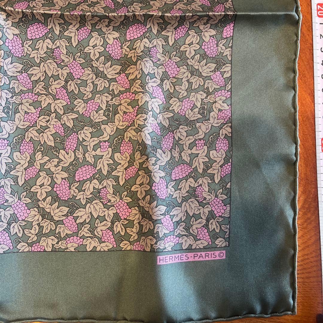 エルメス　スカーフ　40×40 美品　お値下げしました！