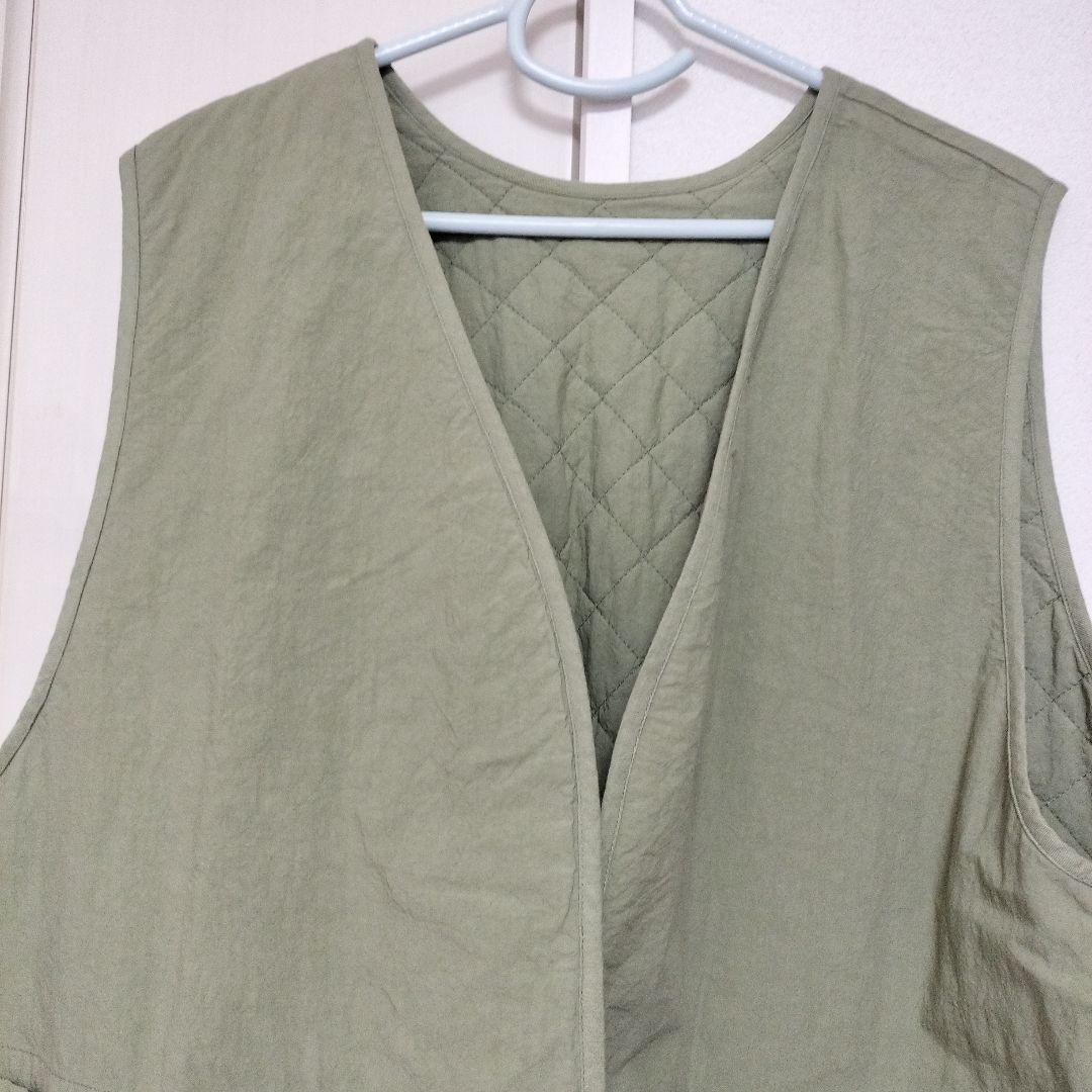 ネストローブ　リバーシブル　キルティングベスト オリーブ