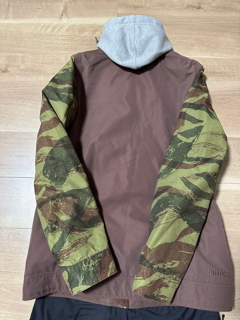 BURTON スノーボードウェア 上下セットSサイズ