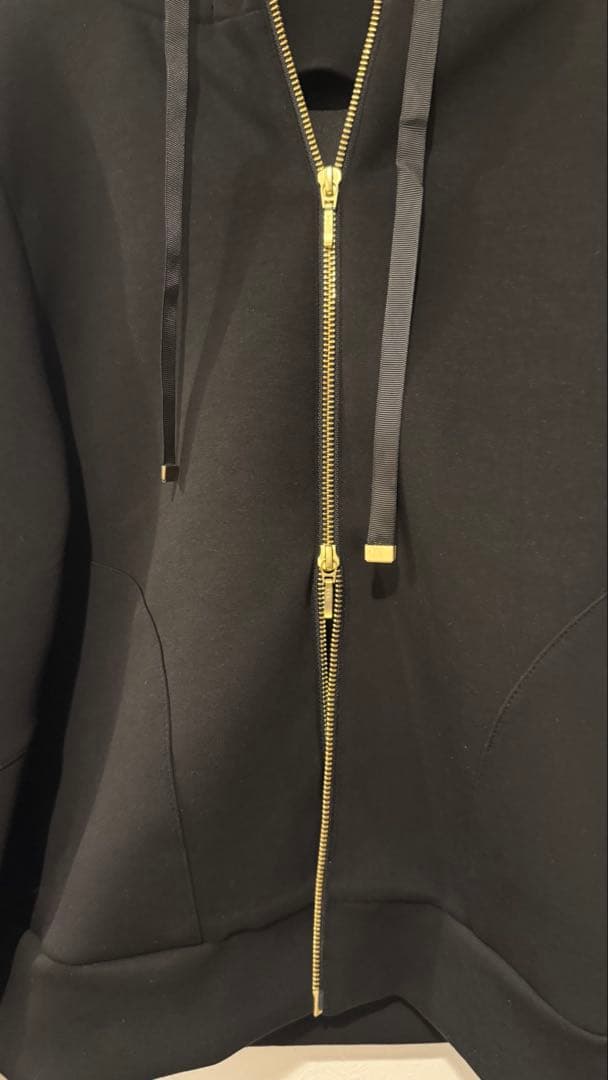 再値下げ【送料込】chouchou ダンボールジップアップパーカー　BLACK