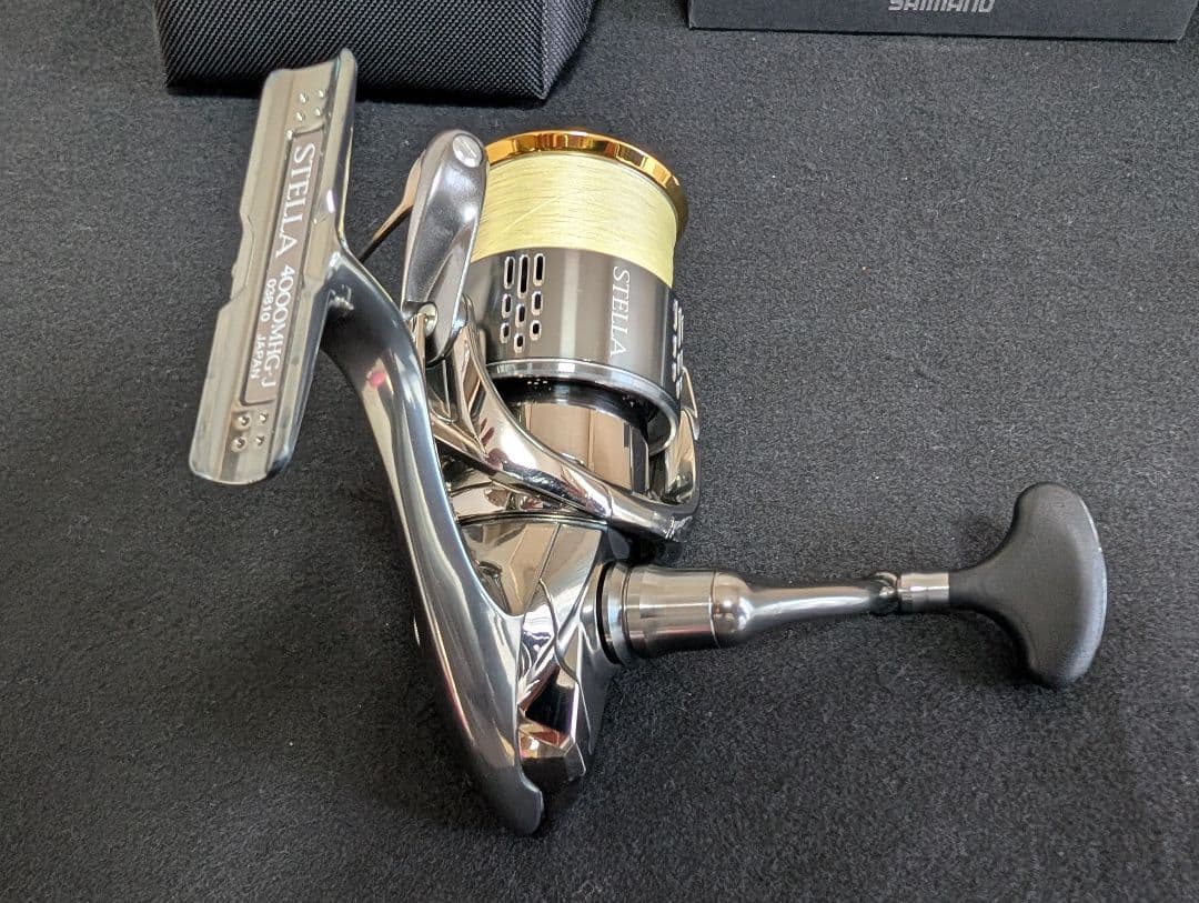 18STELLA 4000MHG スピニングリール