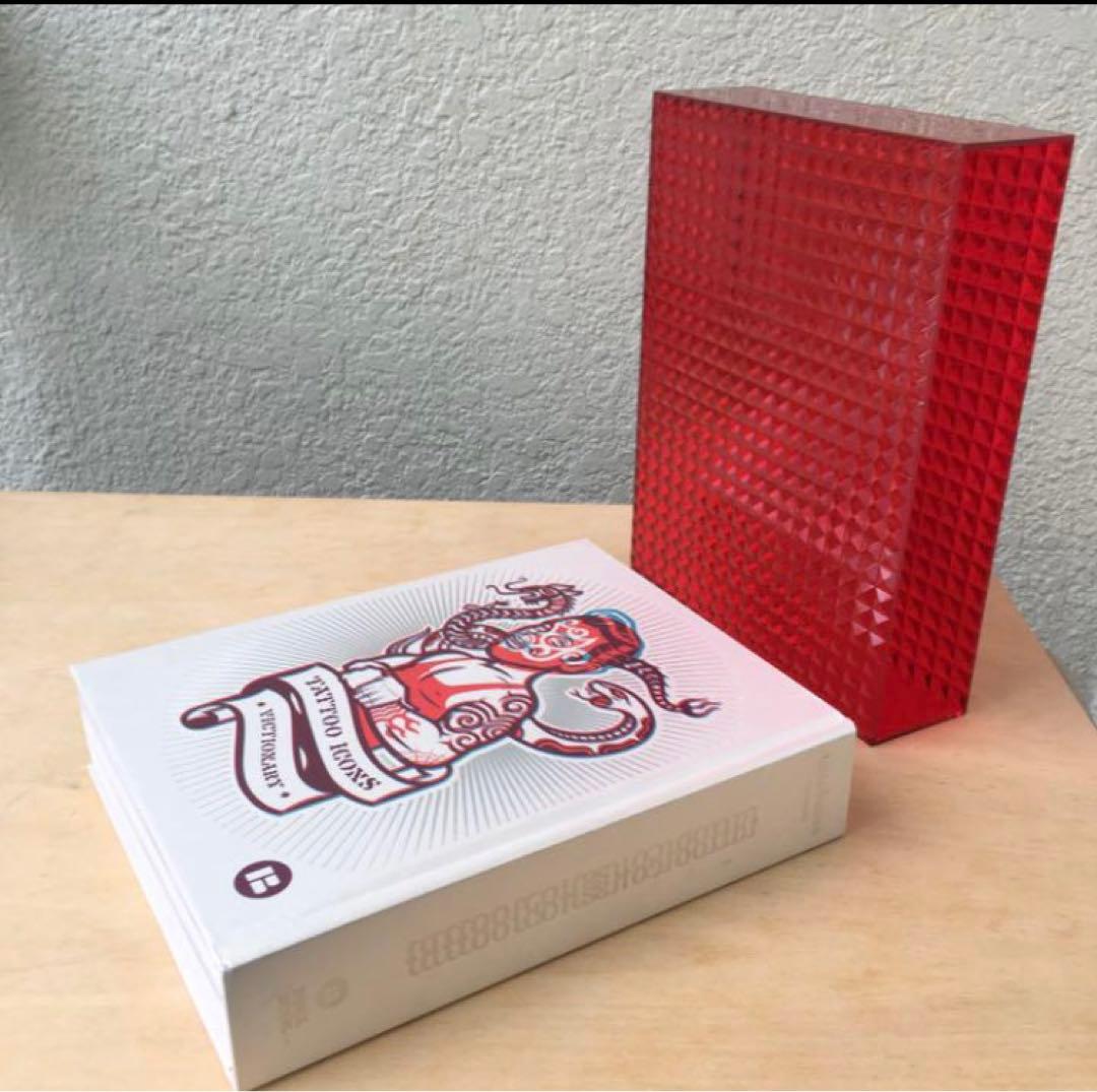 ハードカバー2006年オリジナル版tattoo icons victionary