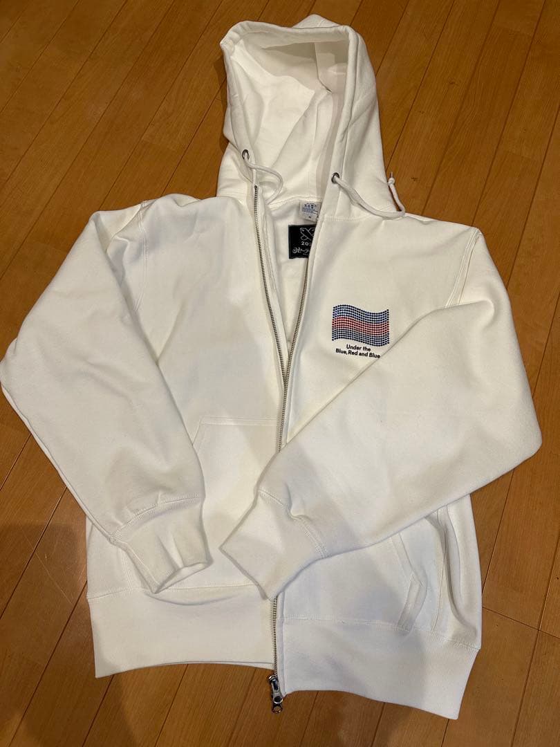 セーラームーン　慶應連合三田会　2025 記念品　メジャレッツパーカー　Mサイズ