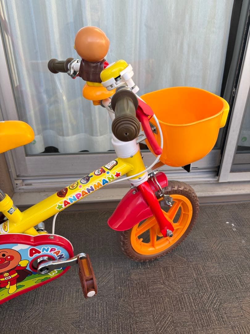 アンパンマン　幼児用自転車　12インチ