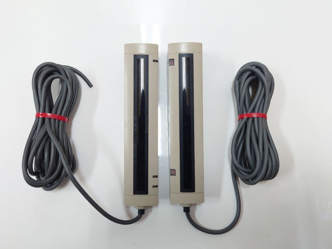 ②OMRON　F3W-B035-D、F3W-B035-Lのセット