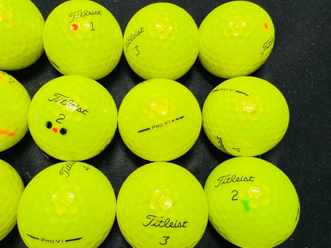 最新 タイトリスト PRO V1 2025年モデル 30個　　イエロー