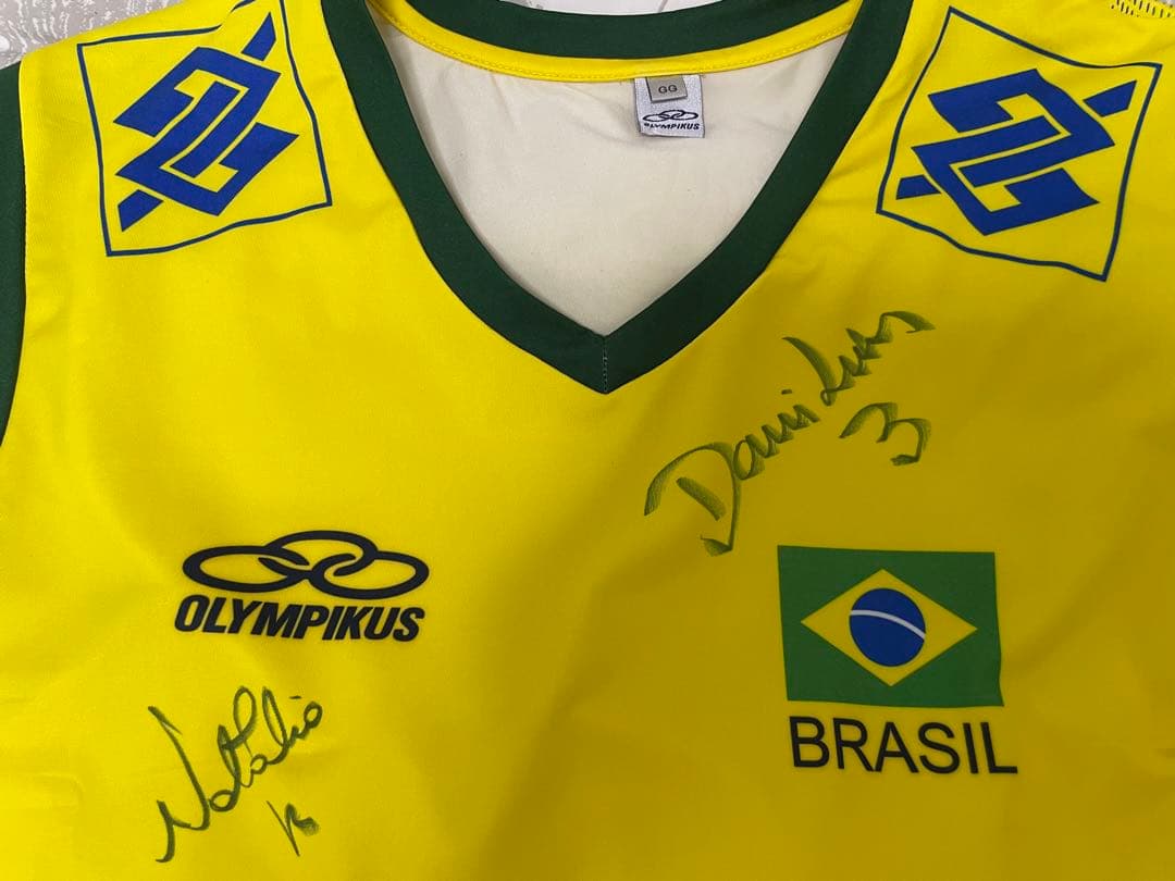 希少！サイン入ブラジル女子代表ユニフォーム（Dani Lins・Natália）