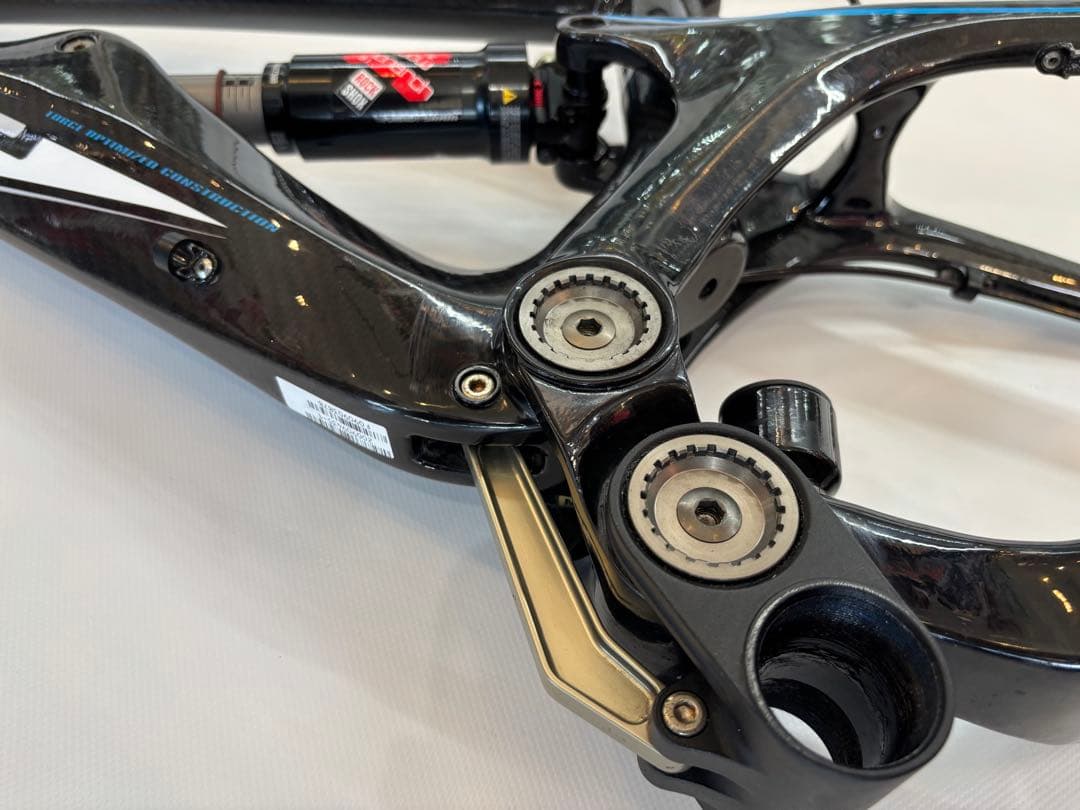 ☆GT Force Carbon sport MTBフレーム