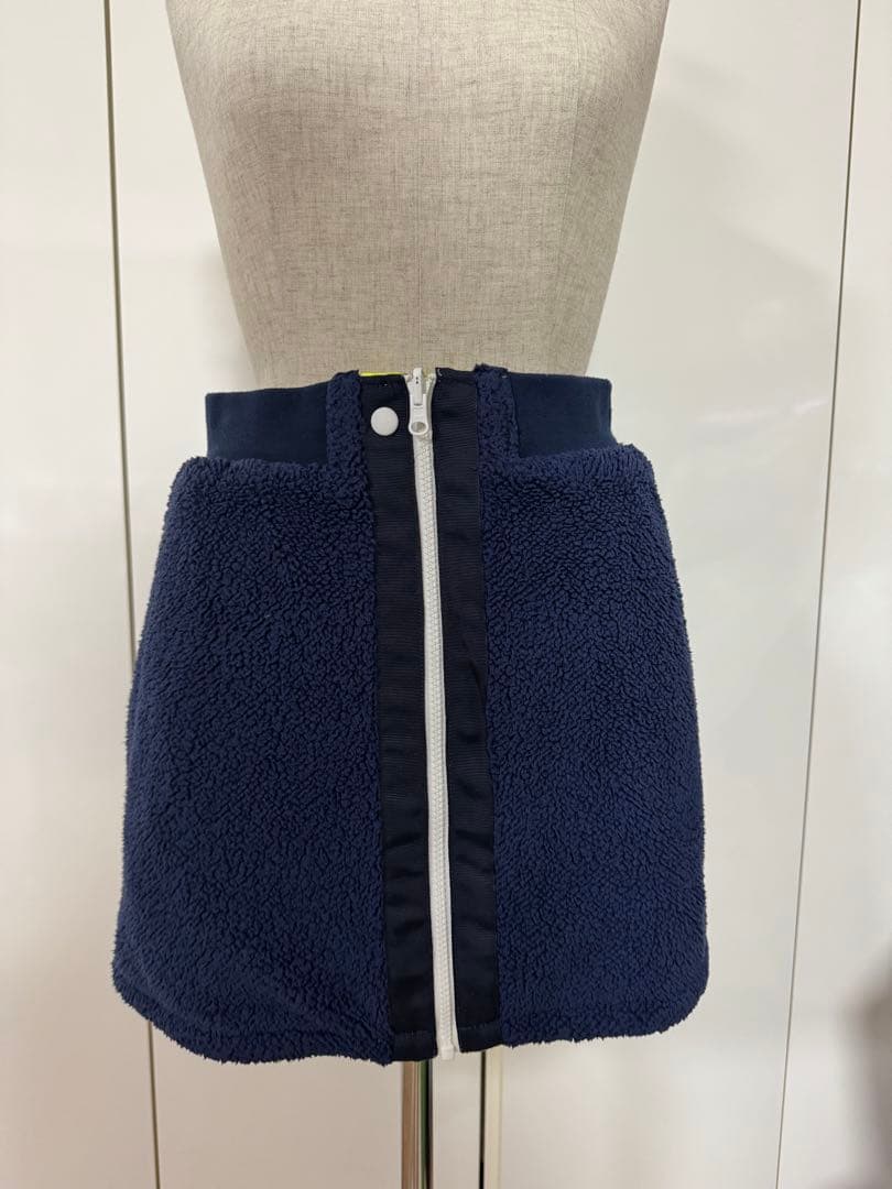 New Balance ゴルフウェア ダウンジャケット　スカート蛍光 サイズ0