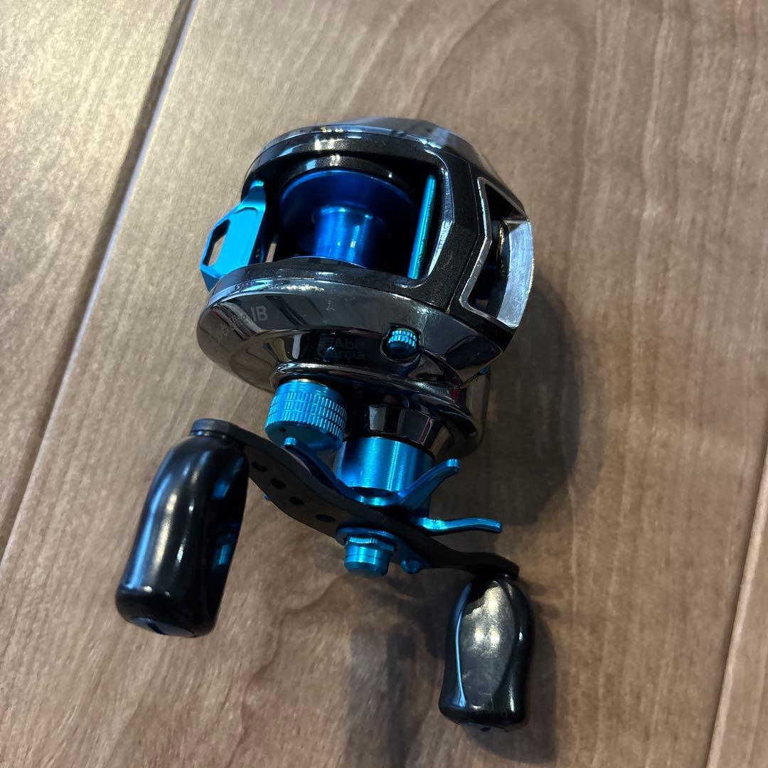 アブガルシア　レボエリートIB カラーパーツカスタム