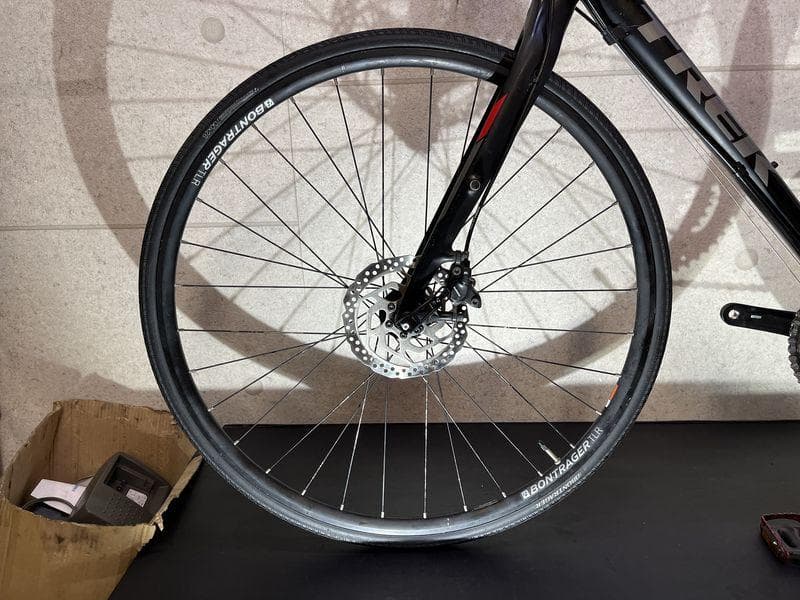 TREK　FX 3 M disc 油圧ディスクブレーキ　2019