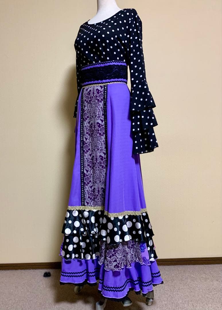 フラメンコ衣装　ハイウェストファルダとドットブラウスの上下セット