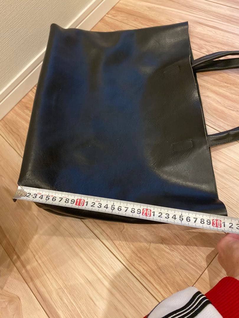 K*a様 定価55000円スロウ　黒 レザー バッグ 大きめ