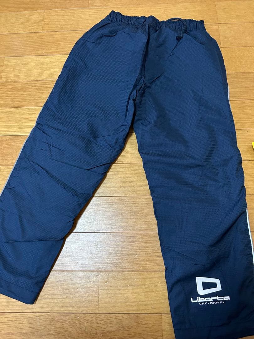 リベルタ　ウィンドブレーカー 130 上下　合宿　大会に