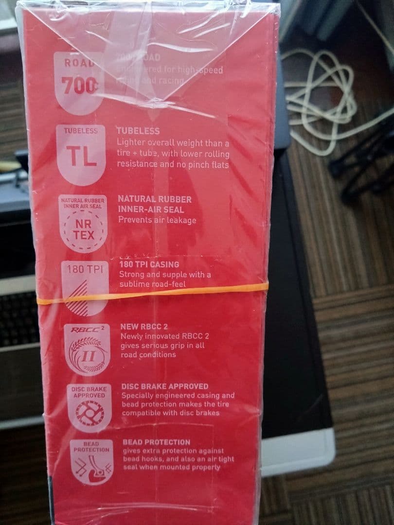 IRC Formula Pro 700X25C RBCC チューブレスタイヤ