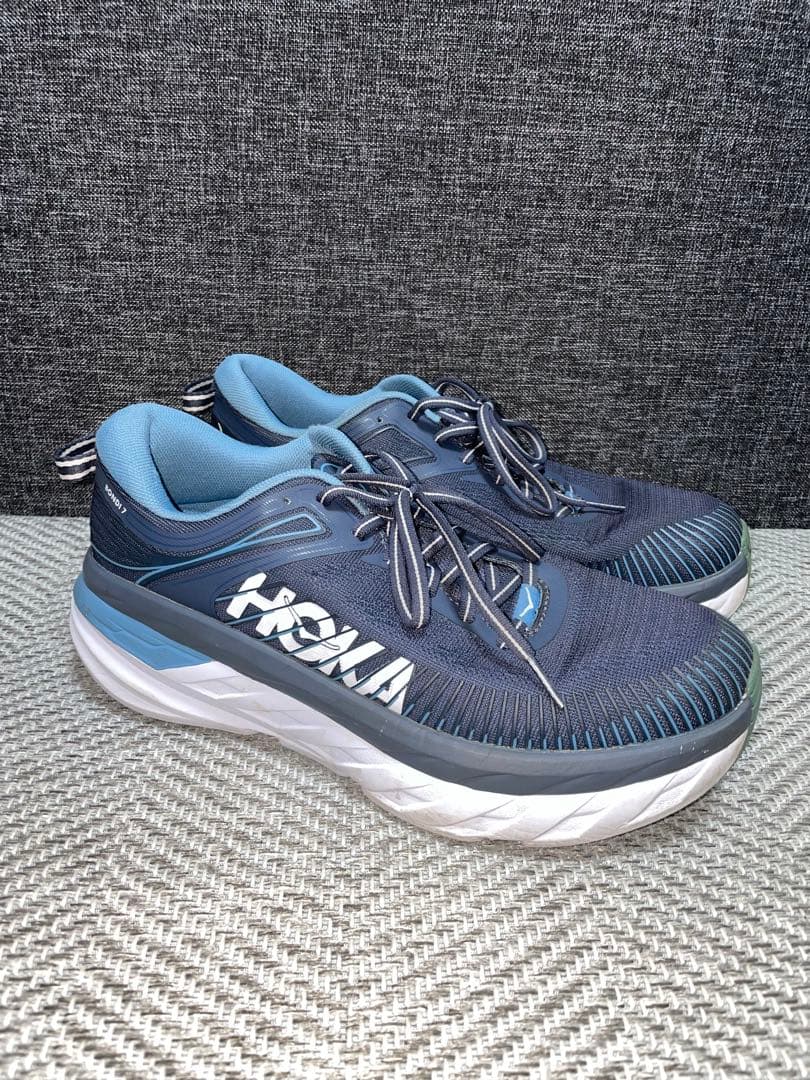 （美品）HOKA BONDI7 （ホカオネオネ　ボンダイ）ランニングシューズ