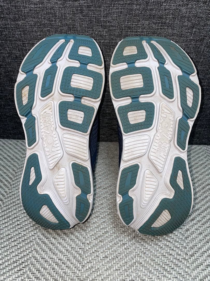 （美品）HOKA BONDI7 （ホカオネオネ　ボンダイ）ランニングシューズ