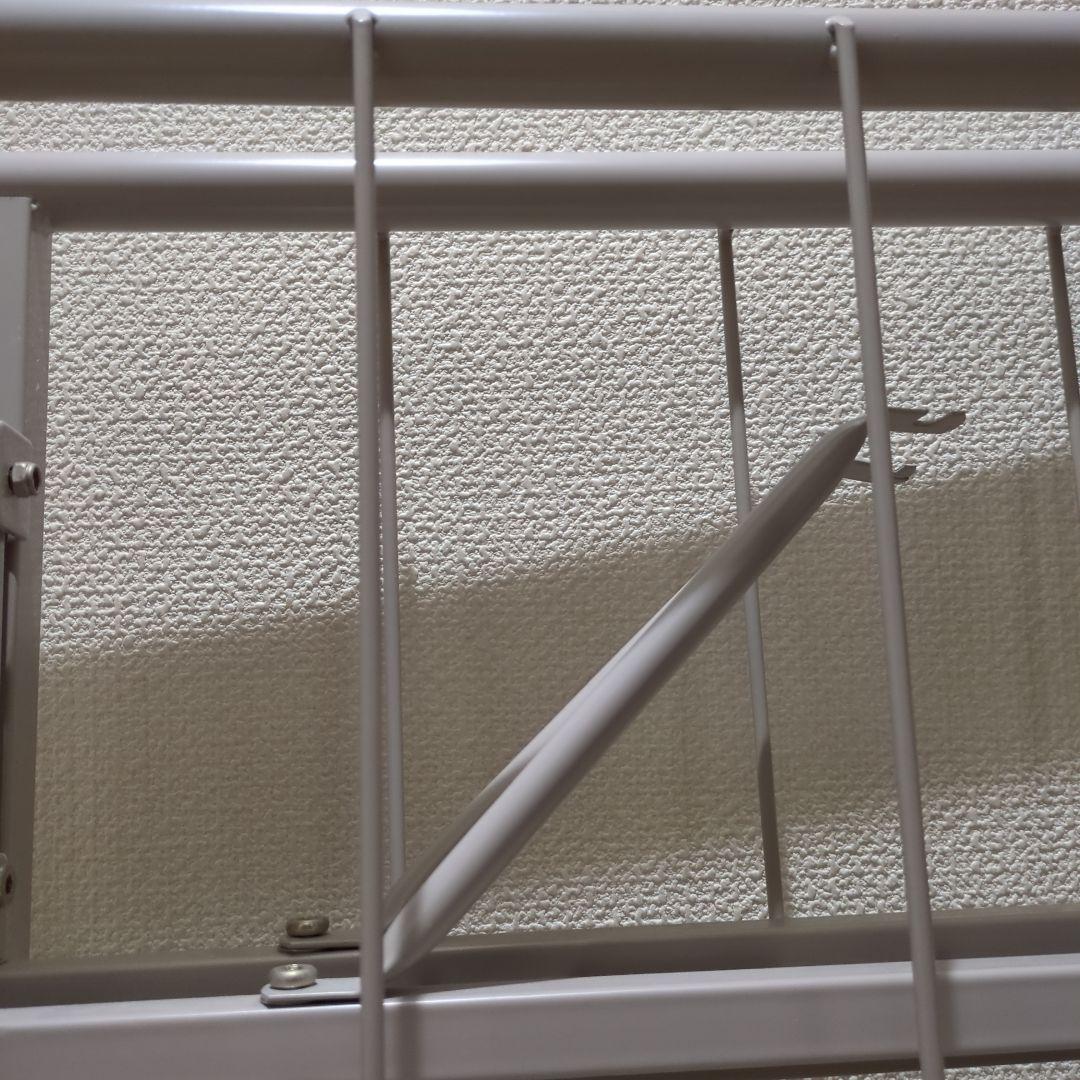 【美品】折りたたみ パイプベッド 頑丈 コンパクト グレー シングル スリム