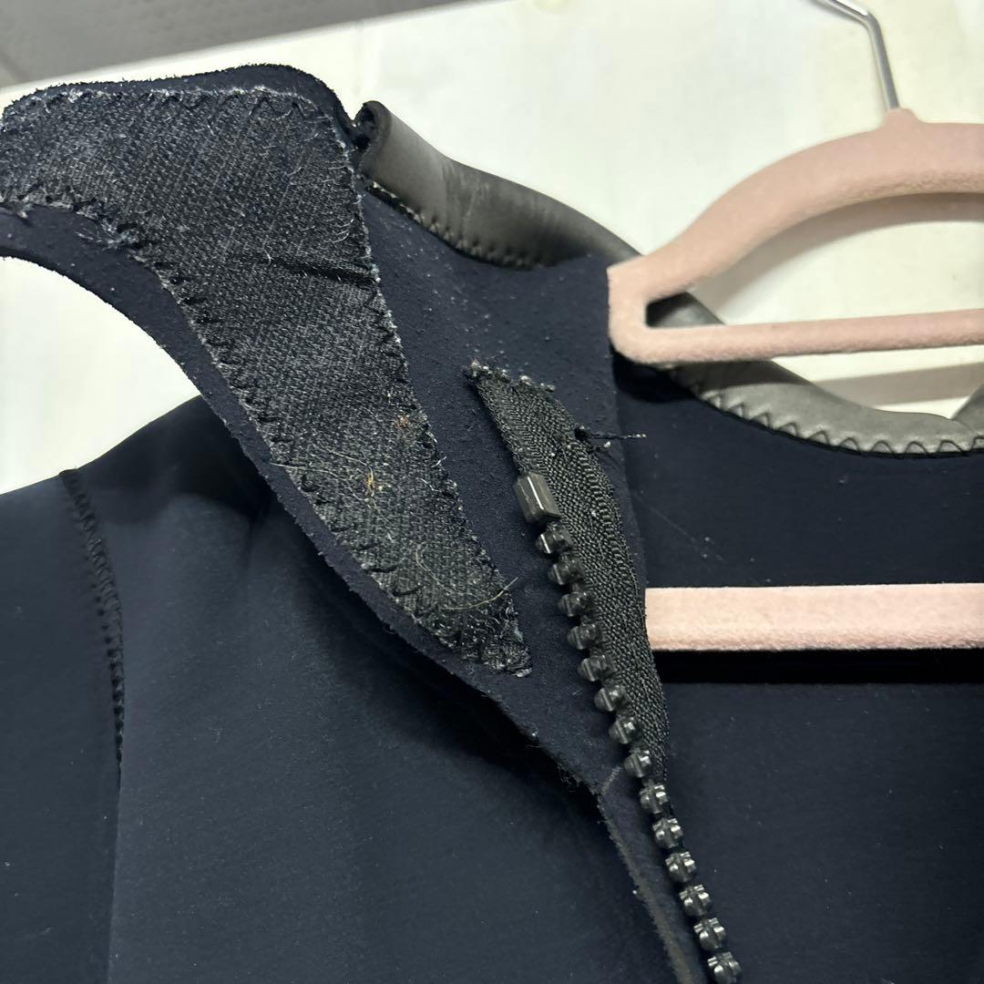 最終値下げ⭐︎Billabong フルスーツ ブラック/フローラル3ミリジャージ