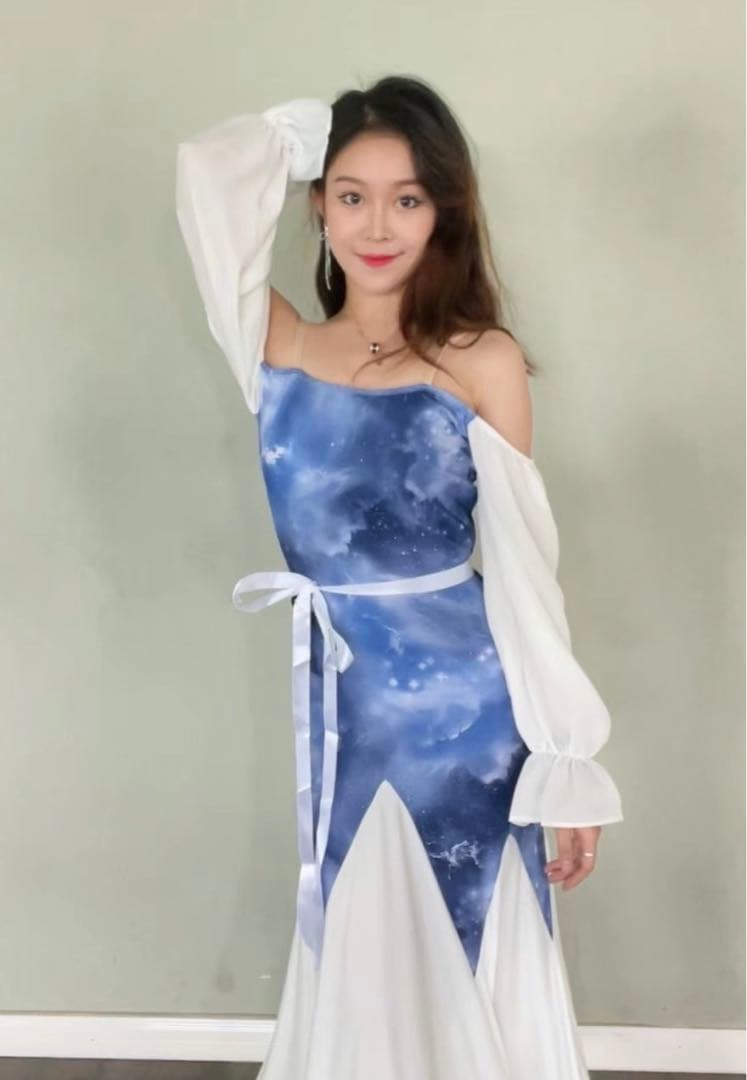 社交ダンス　モダンドレス　ブルー