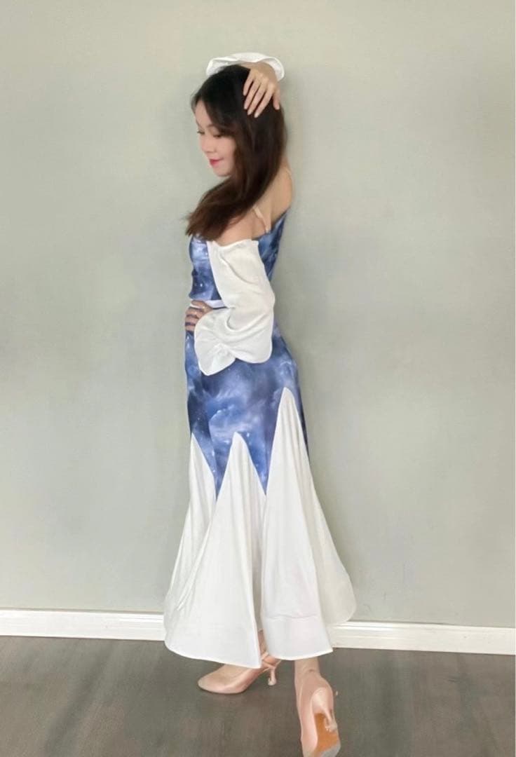 社交ダンス　モダンドレス　ブルー