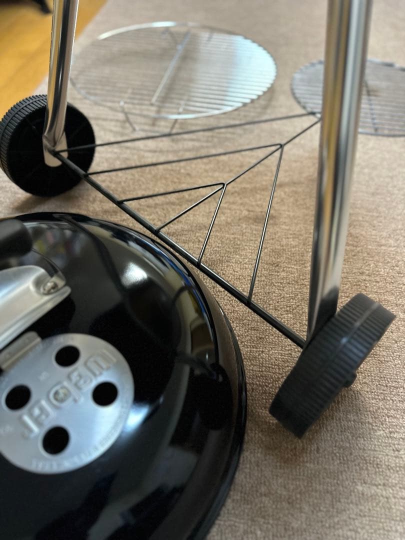 【新古品】　Weber ウェーバー バーベキューコンロ 47cm 温度計付き