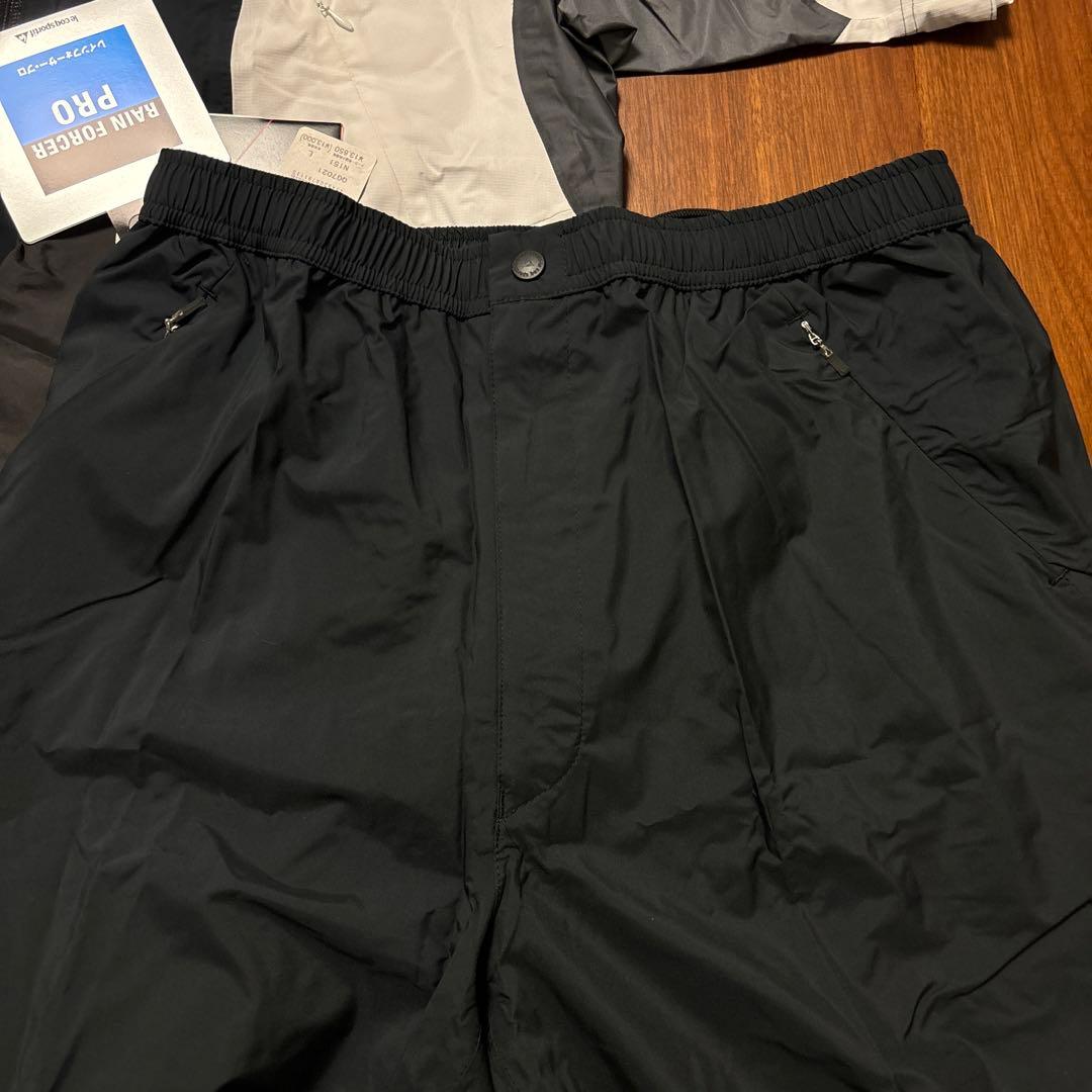 SALE 新品タグ付 ルコックゴルフ上下セット レインウェアL　　袋付 黒白