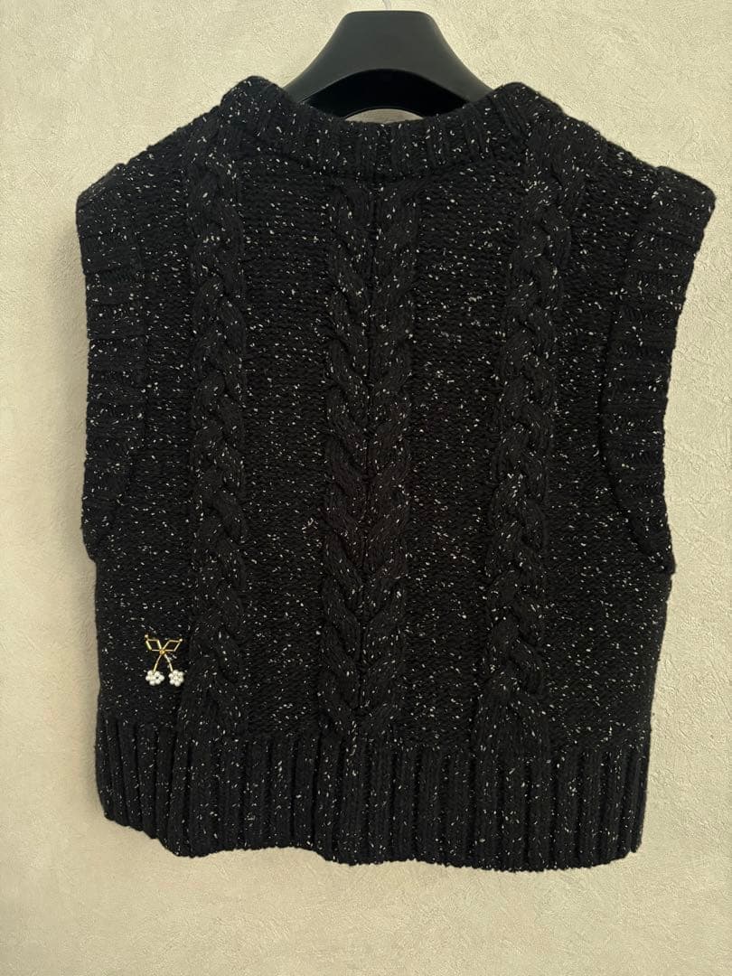 SEVENTEN by Miho Kawahitoチェリービーズニットベスト