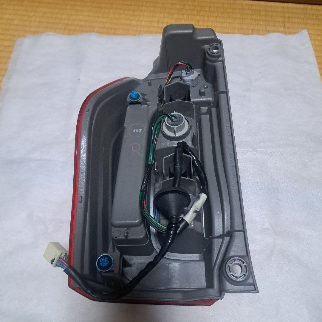 ダイハツ★タント★タントカスタム★LA600S★LED テールランプ★右側★良品