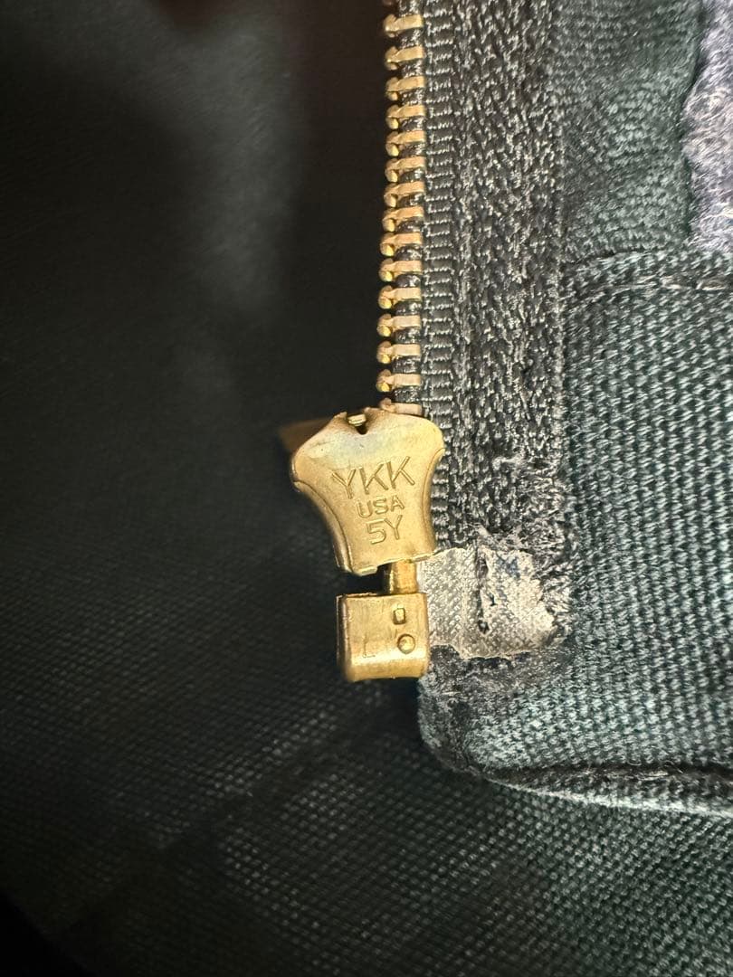 カーハート デトロイトジャケット ブラック　YKK USA ジッパー