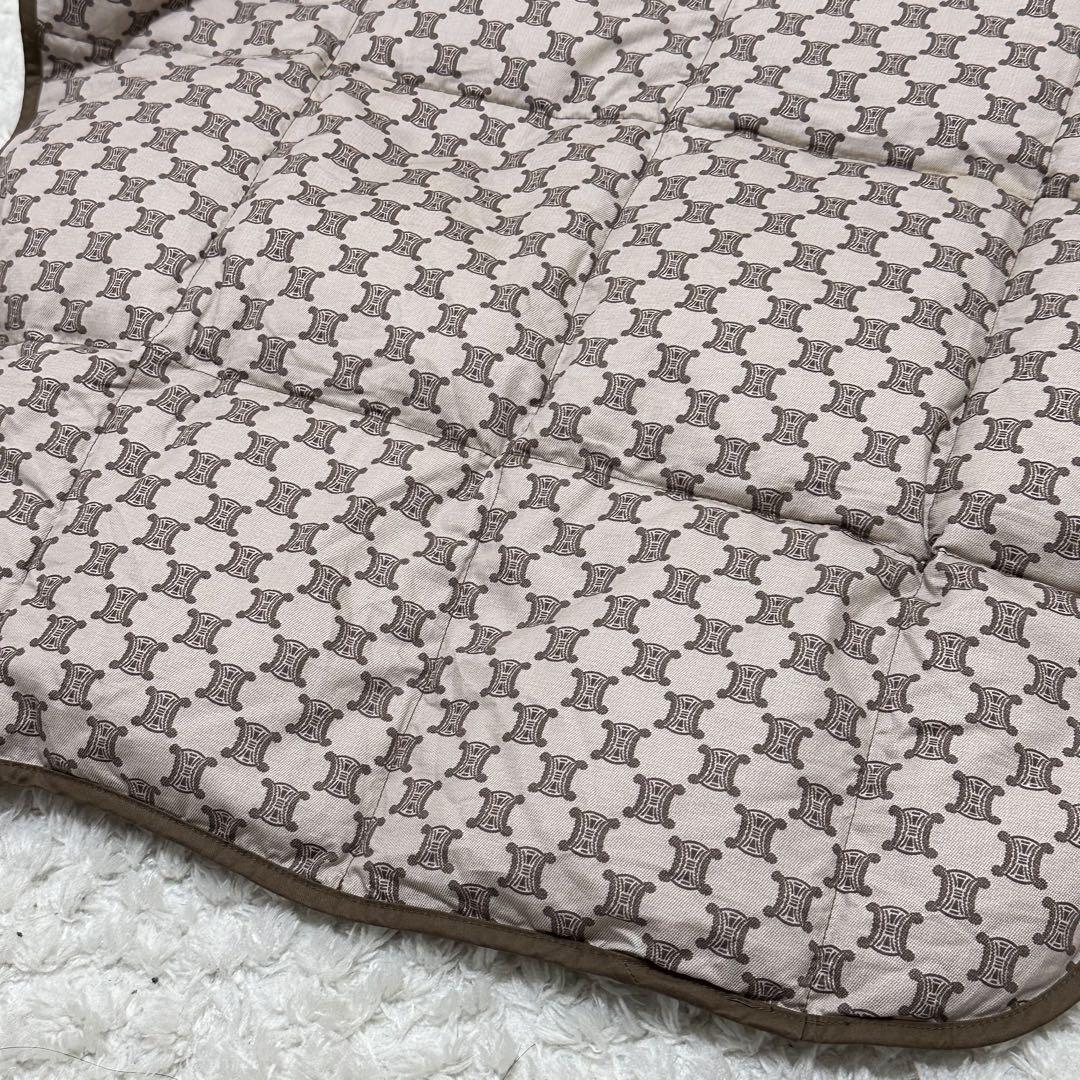 【美品】CELINE セリーヌ ダウンポンチョ トリオンフ柄 ブラウン