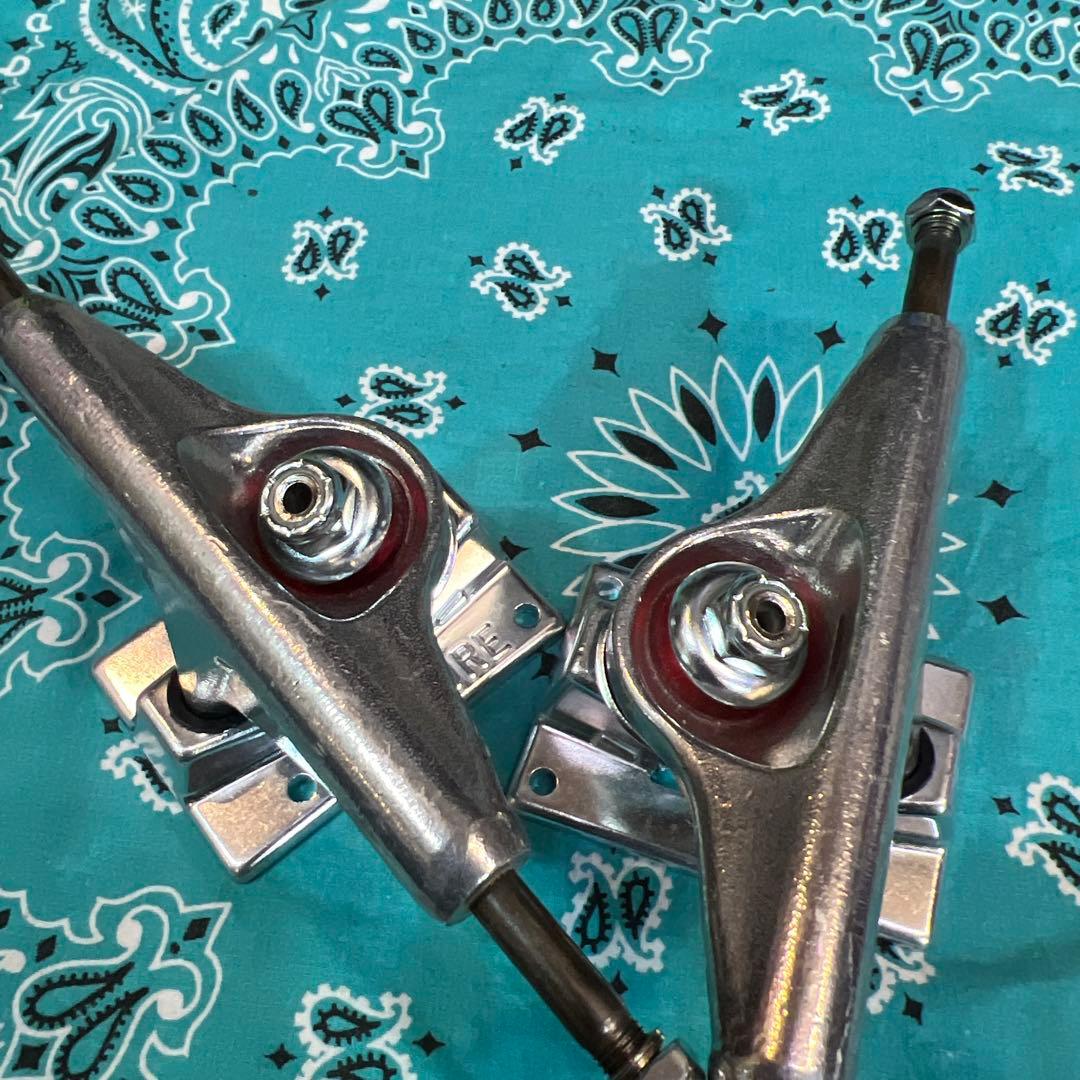 Ventureベンチャースケートボード トラック シルバー5.0L