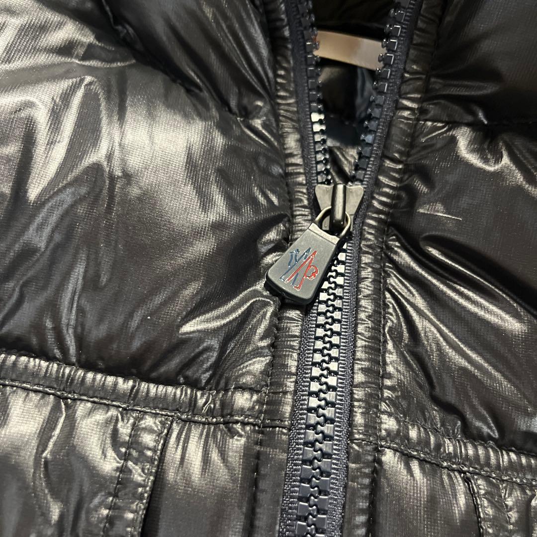 美品 MONCLER ダウンベスト L相当 送料無料