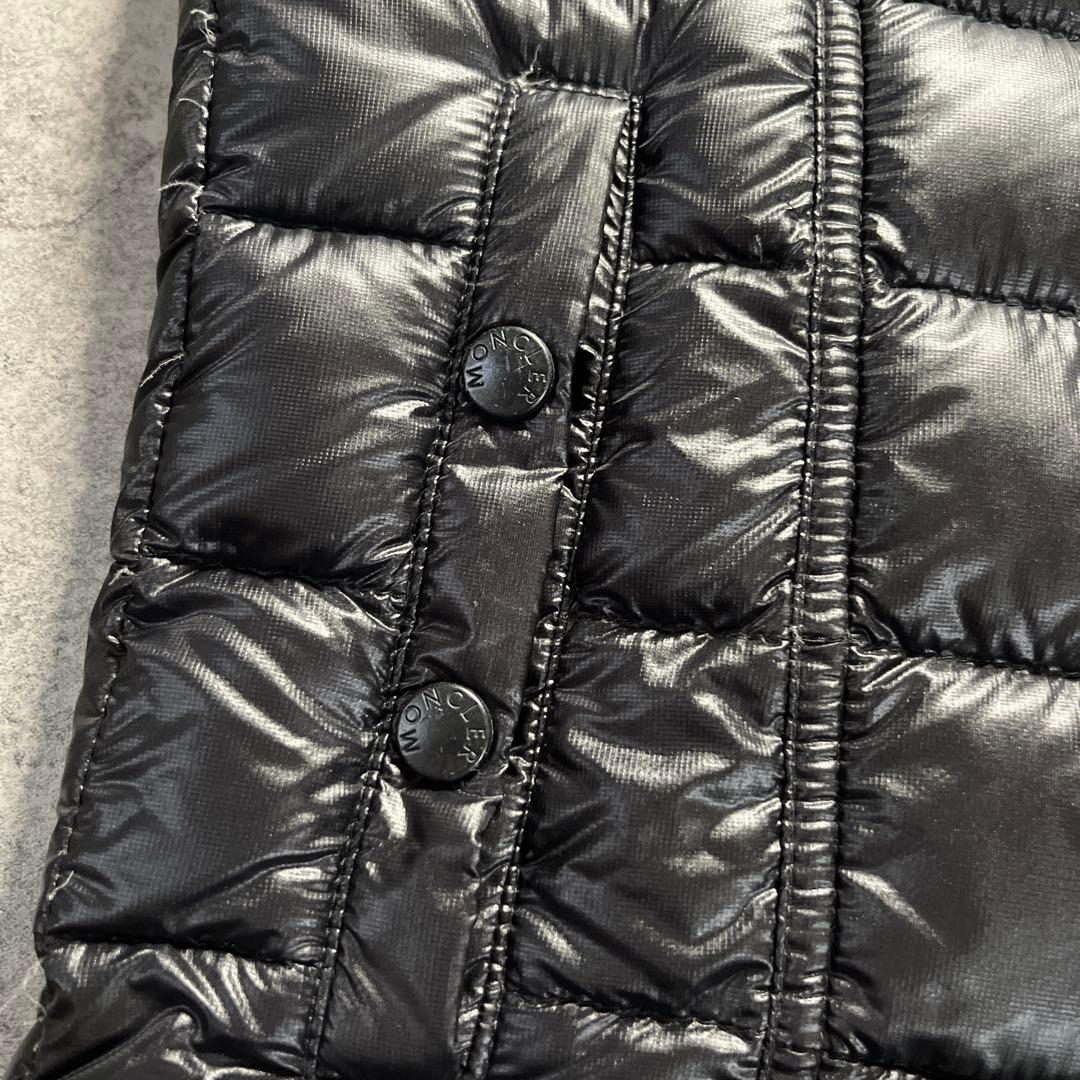 美品 MONCLER ダウンベスト L相当 送料無料