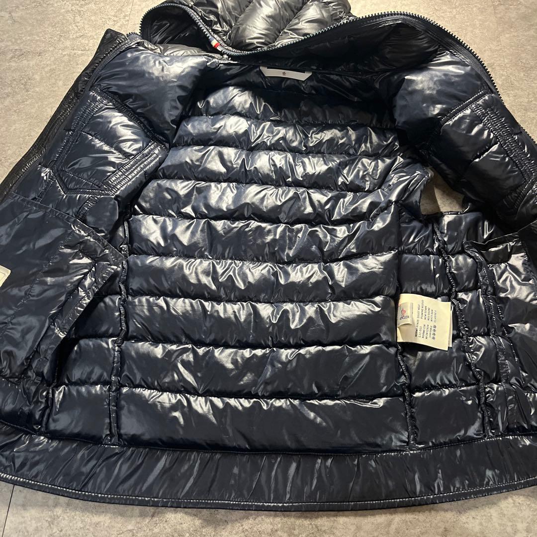 美品 MONCLER ダウンベスト L相当 送料無料