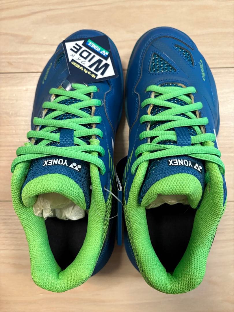 【最終値下げ】バドミントンシューズ パワークッション　65Z2 ワイド 23㌢