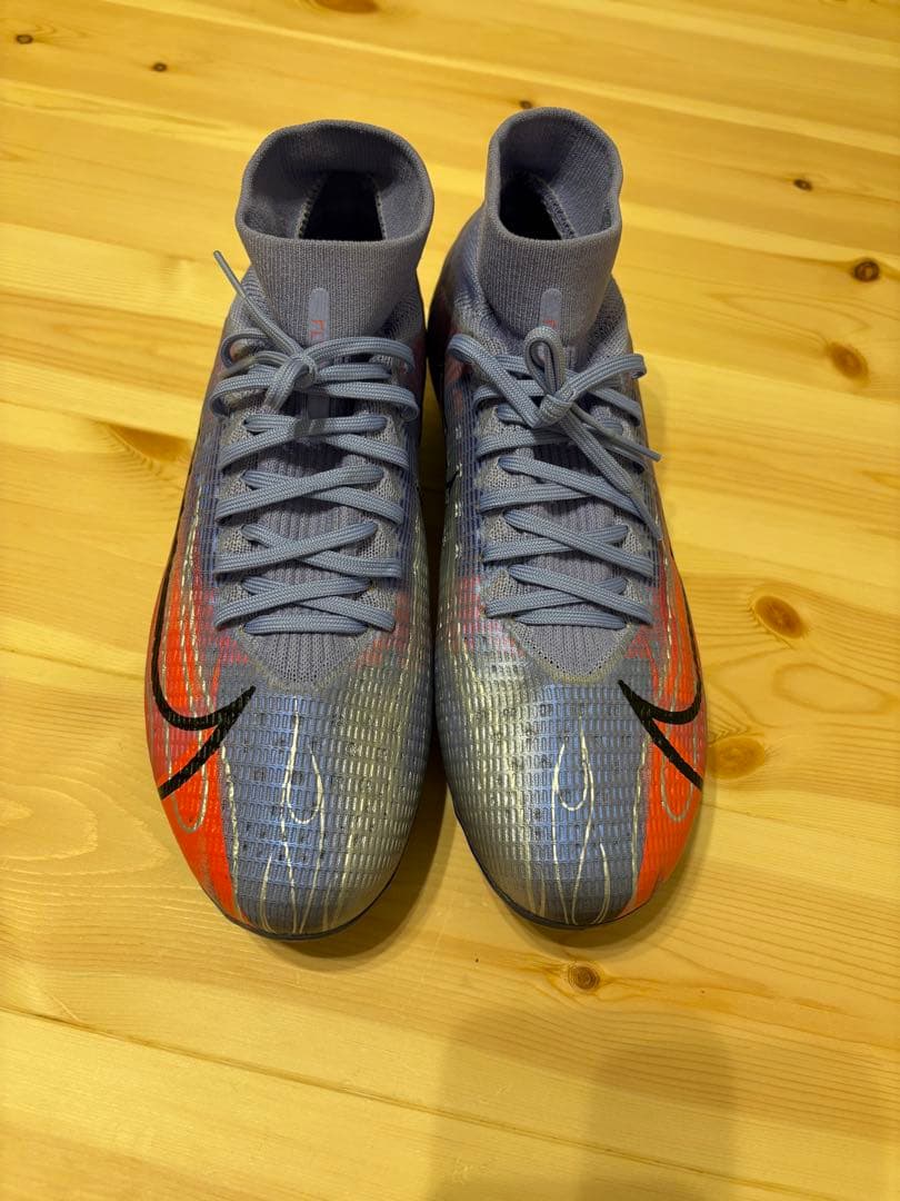 Nike KYR グレー/オレンジ ハイカットサッカーシューズ