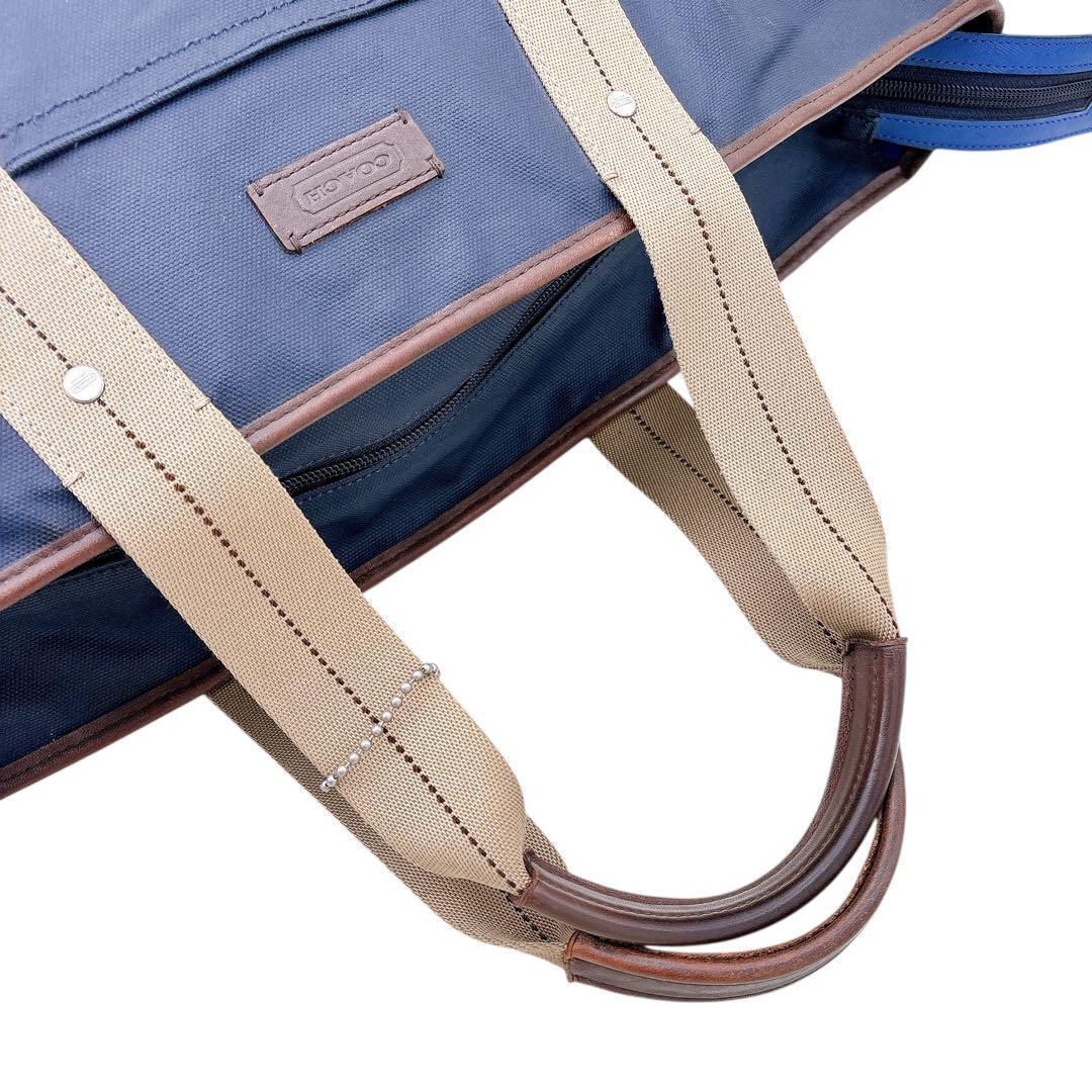 希少COACH/ビジネスバッグ/トートバッグ/大容量/70832/PVCレザー