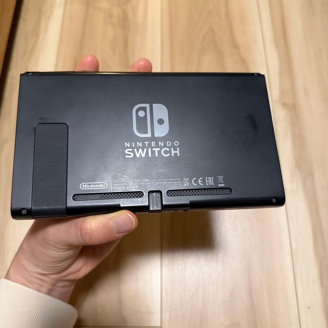 Nintendo Switch 本体 Joy-Con付き ➕キャリングケース