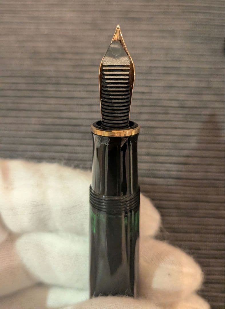 ペリカン スーベレーン M800 黒軸 18K(M)