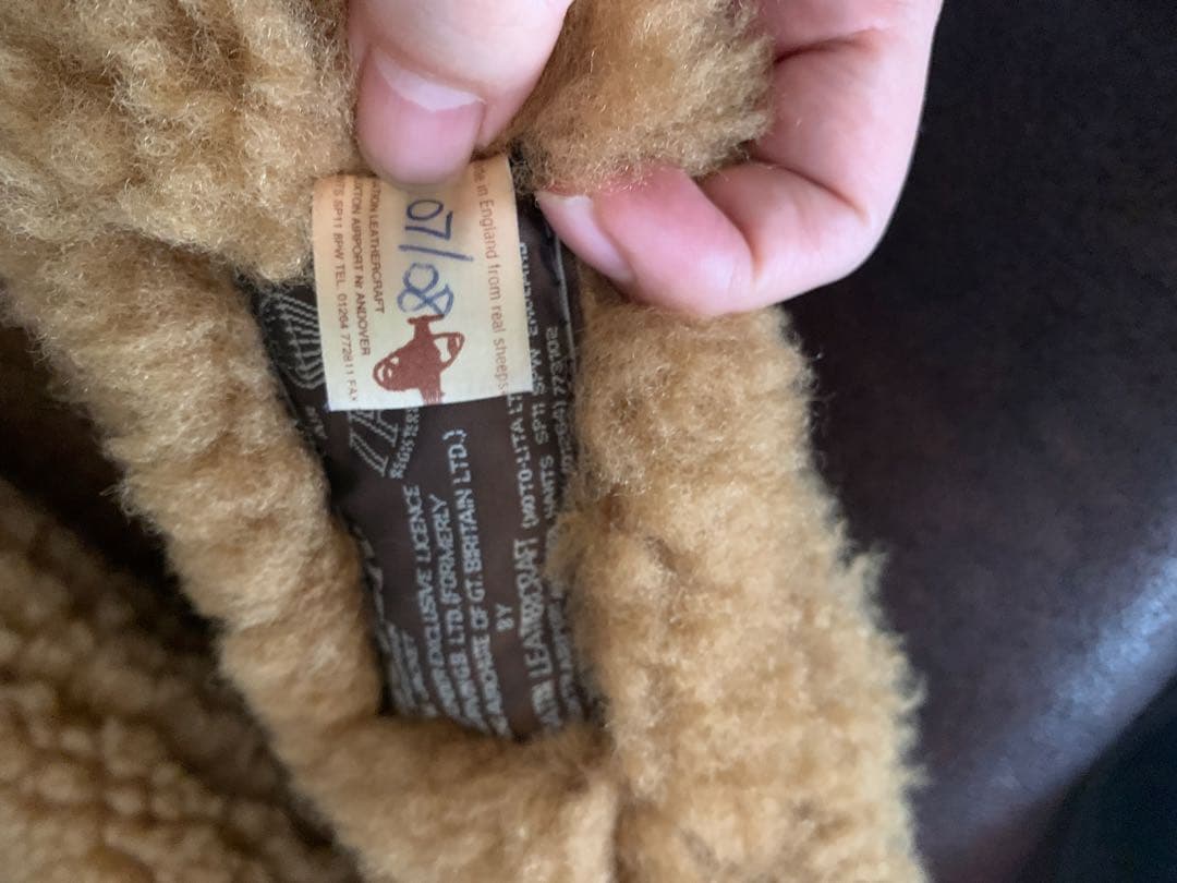 あき IRVIN シープスキン フライトジャケット